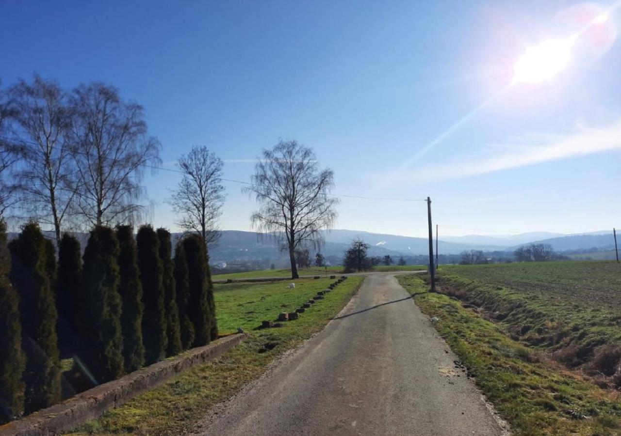 Exklusive Naturoase Direkt Am Ars Natura Wanderweg Mit Panoramablick Auf Melsungenアパートメント エクステリア 写真